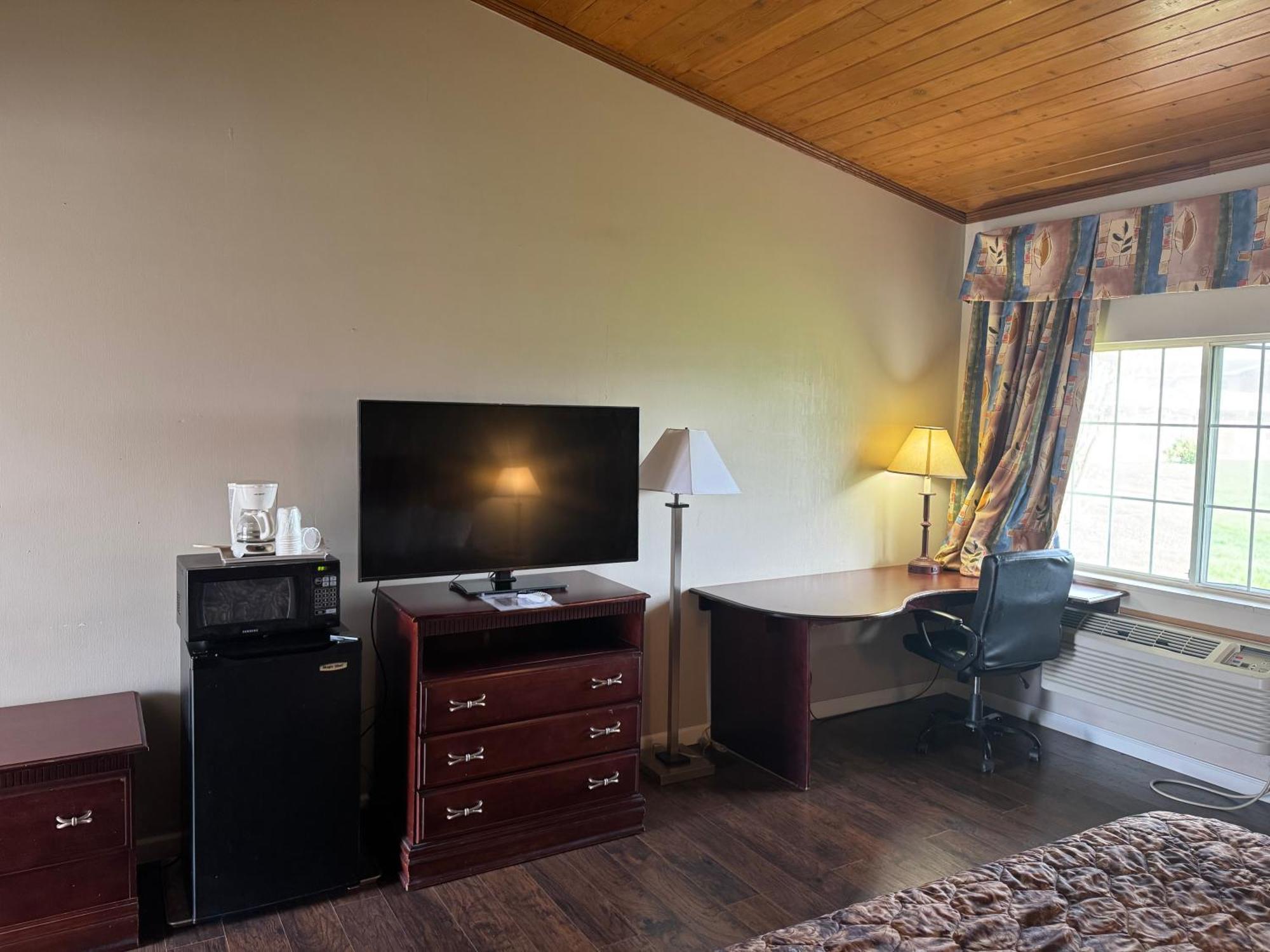 Town & Country Motel Clinton Экстерьер фото