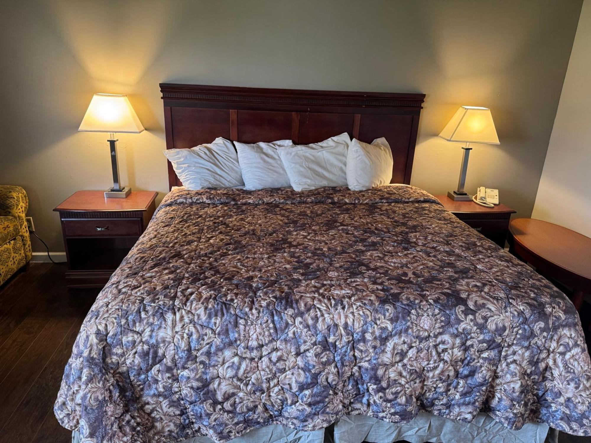 Town & Country Motel Clinton Экстерьер фото
